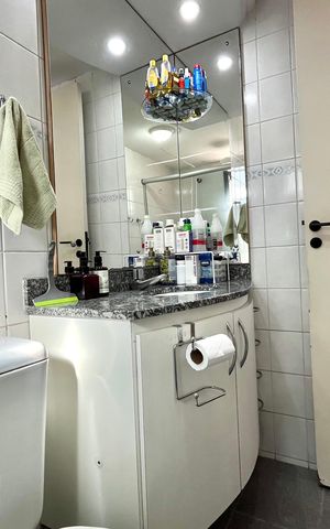 Apartamento à venda com 65m², 2 quartos e 1 vaga Apartamento à venda com 65m², 2 quartos e 1 vagaBanheiro