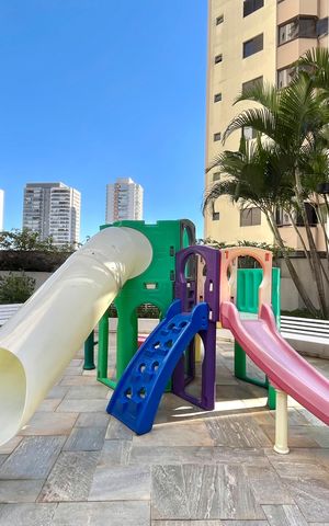 Apartamento à venda com 65m², 2 quartos e 1 vaga Apartamento à venda com 65m², 2 quartos e 1 vagaÁrea comum - Playground