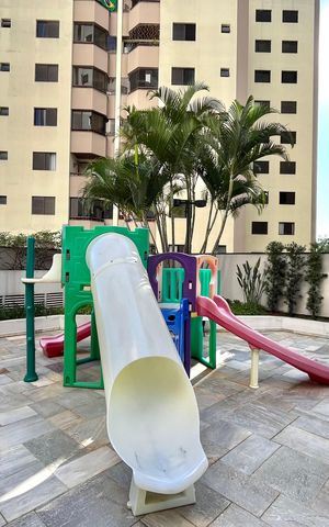 Apartamento à venda com 65m², 2 quartos e 1 vaga Apartamento à venda com 65m², 2 quartos e 1 vagaÁrea comum - Playground