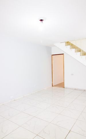 Casa para alugar com 80m², 2 quartos e 1 vagaSala