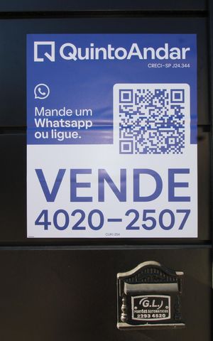 Casa à venda com 210m², 3 quartos e 4 vagasFachada