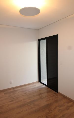 Casa à venda com 210m², 3 quartos e 4 vagasQuarto Suíte 2