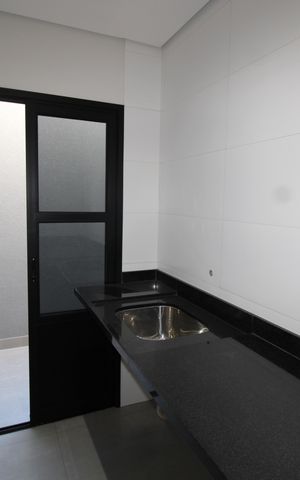 Casa à venda com 210m², 3 quartos e 4 vagasLavanderia