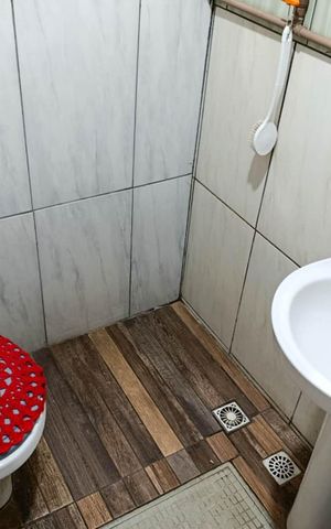 Casa à venda com 72m², 2 quartos e 1 vagaLavabo