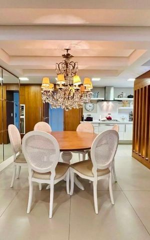 Apartamento à venda com 228m², 3 quartos e 4 vagas