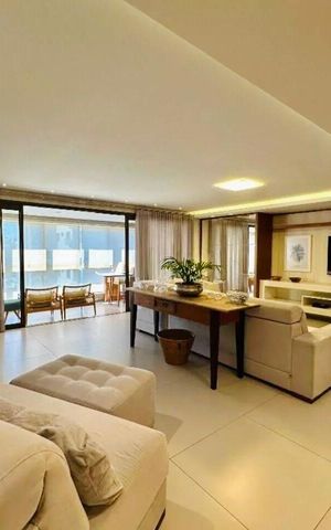 Apartamento à venda com 228m², 3 quartos e 4 vagas