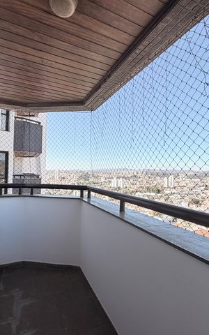Apartamento para alugar com 93m², 3 quartos e 1 vagaSacada