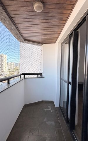 Apartamento para alugar com 93m², 3 quartos e 1 vagaSacada