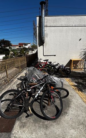 Apartamento à venda com 43m², 2 quartos e 1 vaga Apartamento à venda com 43m², 2 quartos e 1 vagabicicletário