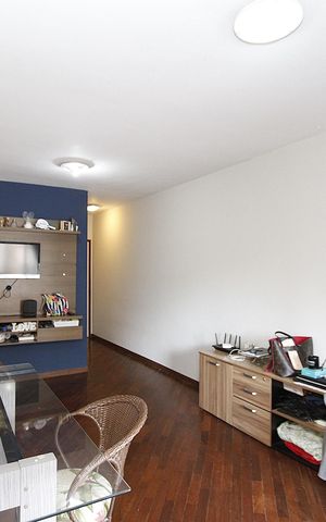 Apartamento à venda com 75m², 2 quartos e 1 vagaSala