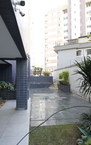 Apartamento à venda com 75m², 2 quartos e 1 vagaEntrada