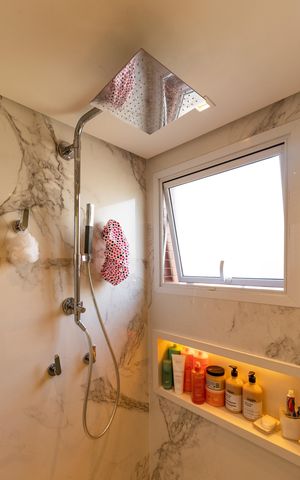 Apartamento à venda com 141m², 3 quartos e 4 vagas Apartamento à venda com 141m², 3 quartos e 4 vagasBanheiro da Suíte 2