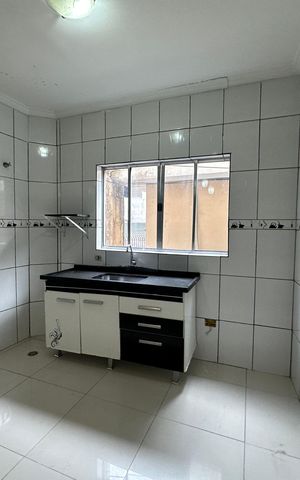 Casa à venda com 190m², 3 quartos e 1 vaga Casa à venda com 190m², 3 quartos e 1 vagaCozinha