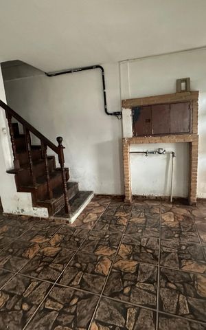 Casa à venda com 190m², 3 quartos e 1 vaga Casa à venda com 190m², 3 quartos e 1 vagaGaragem