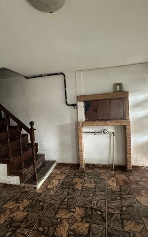 Casa à venda com 190m², 3 quartos e 1 vaga Casa à venda com 190m², 3 quartos e 1 vagaGaragem