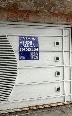 Casa à venda com 190m², 3 quartos e 1 vaga Casa à venda com 190m², 3 quartos e 1 vagaFachada