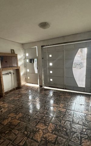 Casa à venda com 190m², 3 quartos e 1 vaga Casa à venda com 190m², 3 quartos e 1 vagaGaragem