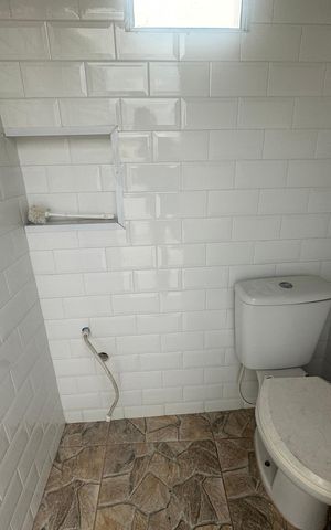 Casa à venda com 190m², 3 quartos e 1 vaga Casa à venda com 190m², 3 quartos e 1 vagaBanheiro 2