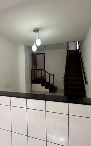 Casa à venda com 190m², 3 quartos e 1 vaga Casa à venda com 190m², 3 quartos e 1 vagaCozinha