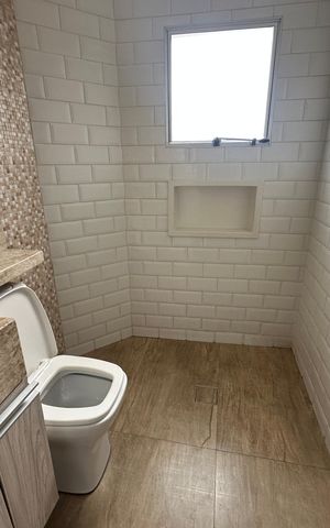Casa à venda com 190m², 3 quartos e 1 vaga Casa à venda com 190m², 3 quartos e 1 vagaBanheiro da Suíte