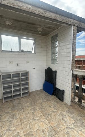 Casa à venda com 190m², 3 quartos e 1 vaga Casa à venda com 190m², 3 quartos e 1 vagaÁrea de Serviço