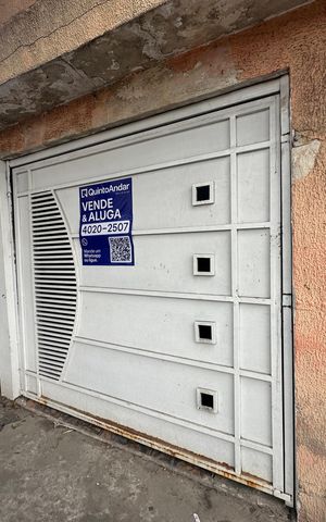 Casa à venda com 190m², 3 quartos e 1 vaga Casa à venda com 190m², 3 quartos e 1 vagaFachada