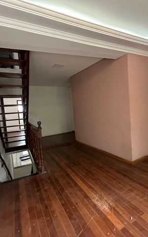 Casa à venda com 190m², 3 quartos e 1 vaga Casa à venda com 190m², 3 quartos e 1 vagaSala