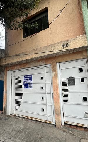 Casa à venda com 190m², 3 quartos e 1 vaga Casa à venda com 190m², 3 quartos e 1 vagaFachada