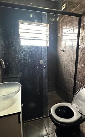 Casa à venda com 190m², 3 quartos e 1 vaga Casa à venda com 190m², 3 quartos e 1 vagaBanheiro