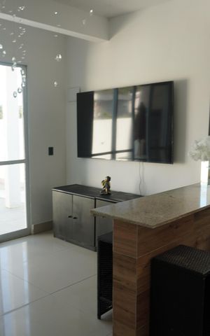 Casa de condomínio à venda com 280m², 4 quartos e 3 vagasCozinha e Sala de TV