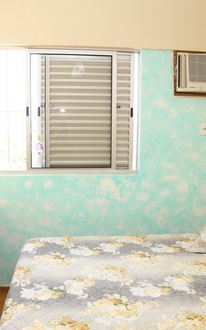 Apartamento à venda com 70m², 2 quartos e 1 vagaDetalhe da suíte