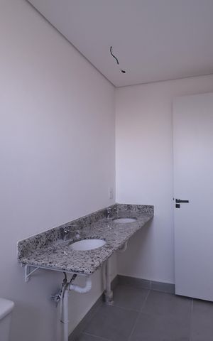 Apartamento à venda com 133m², 3 quartos e 2 vagas Apartamento à venda com 133m², 3 quartos e 2 vagasBanheiro suíte 1