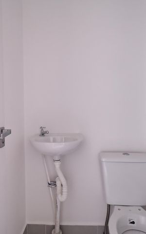 Apartamento à venda com 133m², 3 quartos e 2 vagas Apartamento à venda com 133m², 3 quartos e 2 vagasBanheiro de serviço