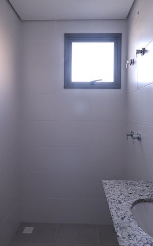 Apartamento à venda com 133m², 3 quartos e 2 vagas Apartamento à venda com 133m², 3 quartos e 2 vagasBanheiro da suíte 2