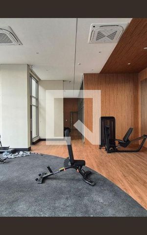 Apartamento à venda com 133m², 3 quartos e 2 vagas Apartamento à venda com 133m², 3 quartos e 2 vagasÁrea comum - Academia
