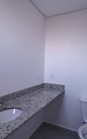 Apartamento à venda com 133m², 3 quartos e 2 vagas Apartamento à venda com 133m², 3 quartos e 2 vagasBanheiro da suíte 2