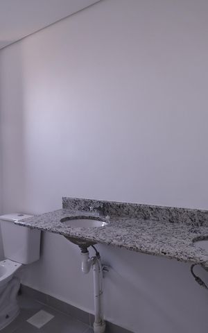 Apartamento à venda com 133m², 3 quartos e 2 vagas Apartamento à venda com 133m², 3 quartos e 2 vagasBanheiro suíte 1