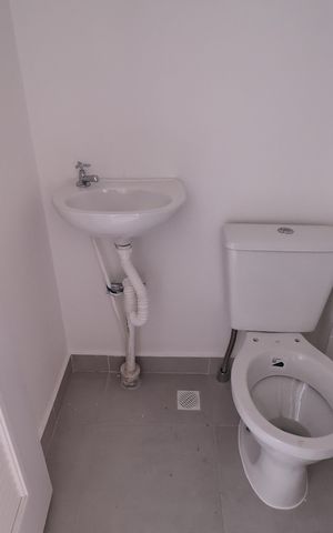 Apartamento à venda com 133m², 3 quartos e 2 vagas Apartamento à venda com 133m², 3 quartos e 2 vagasBanheiro de serviço