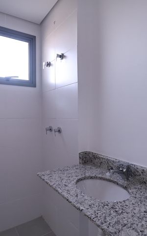Apartamento à venda com 133m², 3 quartos e 2 vagas Apartamento à venda com 133m², 3 quartos e 2 vagasBanheiro da suíte 2