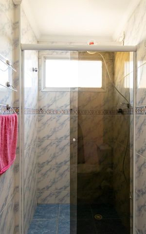Apartamento à venda com 81m², 2 quartos e 2 vagas Apartamento à venda com 81m², 2 quartos e 2 vagasBanheiro da Suíte 1