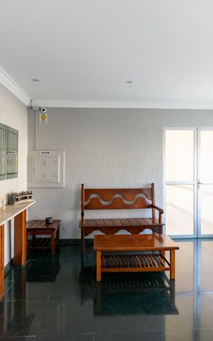 Apartamento à venda com 81m², 2 quartos e 2 vagas Apartamento à venda com 81m², 2 quartos e 2 vagasHall