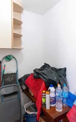 Apartamento à venda com 81m², 2 quartos e 2 vagas Apartamento à venda com 81m², 2 quartos e 2 vagasQuarto de Serviço