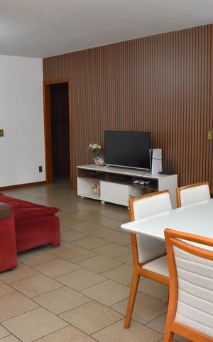 Apartamento à venda com 188m², 3 quartos e 2 vagas Apartamento à venda com 188m², 3 quartos e 2 vagassala e sala de jantar