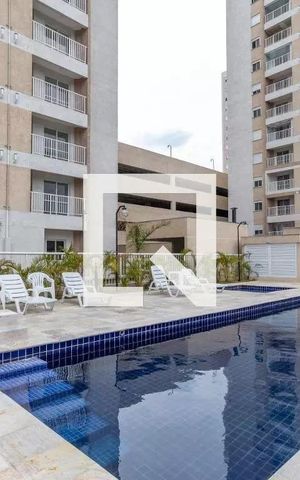 Apartamento à venda com 47m², 2 quartos e 1 vaga Apartamento à venda com 47m², 2 quartos e 1 vagaArea Comum - Piscina