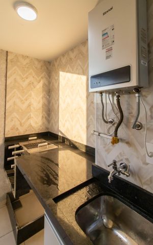 Apartamento à venda com 47m², 2 quartos e 1 vaga Apartamento à venda com 47m², 2 quartos e 1 vagaArea de Serviço