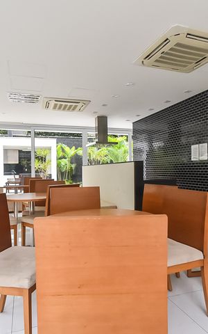 Apartamento para alugar com 45m², 1 quarto e 1 vaga Apartamento para alugar com 45m², 1 quarto e 1 vagaÁrea comum - Salão de festas