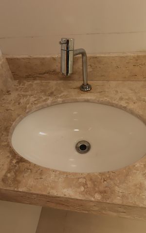 Apartamento para alugar com 68m², 2 quartos e 1 vagaBanheiro da Suíte - Pia