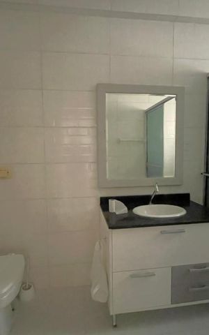 Apartamento para alugar com 118m², 3 quartos e sem vaga