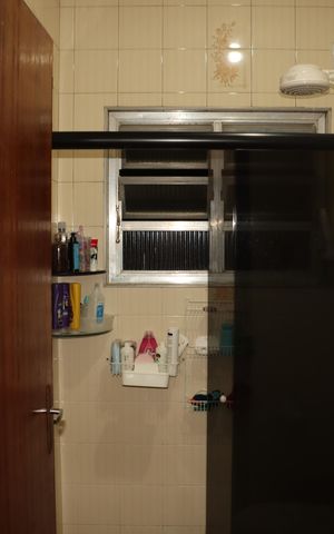 Casa à venda com 160m², 3 quartos e 3 vagasBanheiro da suíte 