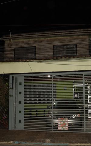 Casa à venda com 160m², 3 quartos e 3 vagasFachada